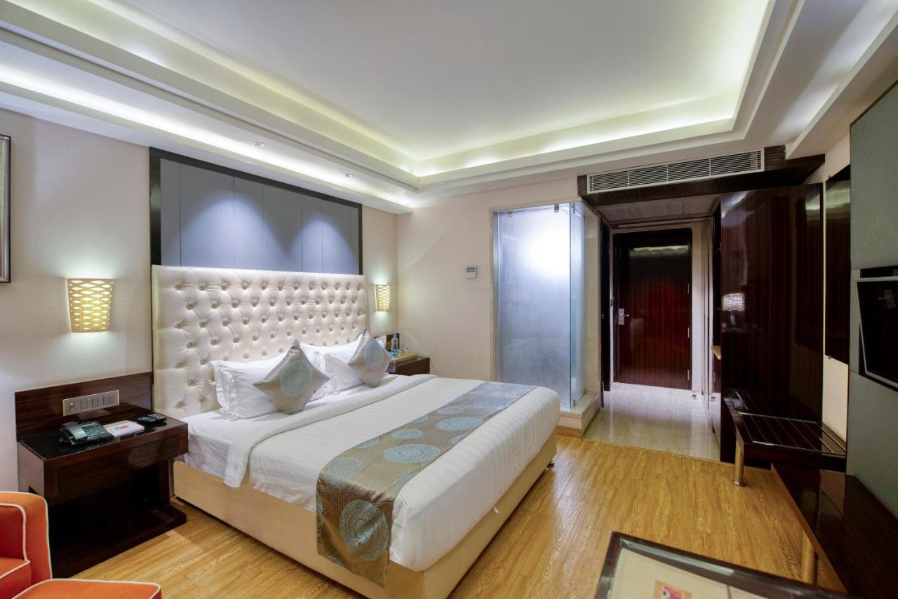 Om Clarks Inn Raebareli Kültér fotó