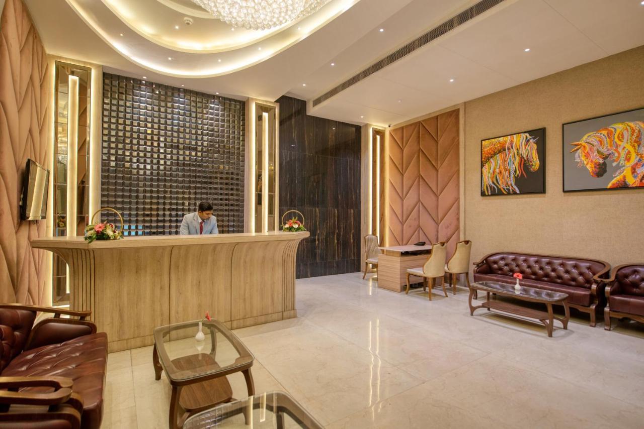 Om Clarks Inn Raebareli Kültér fotó