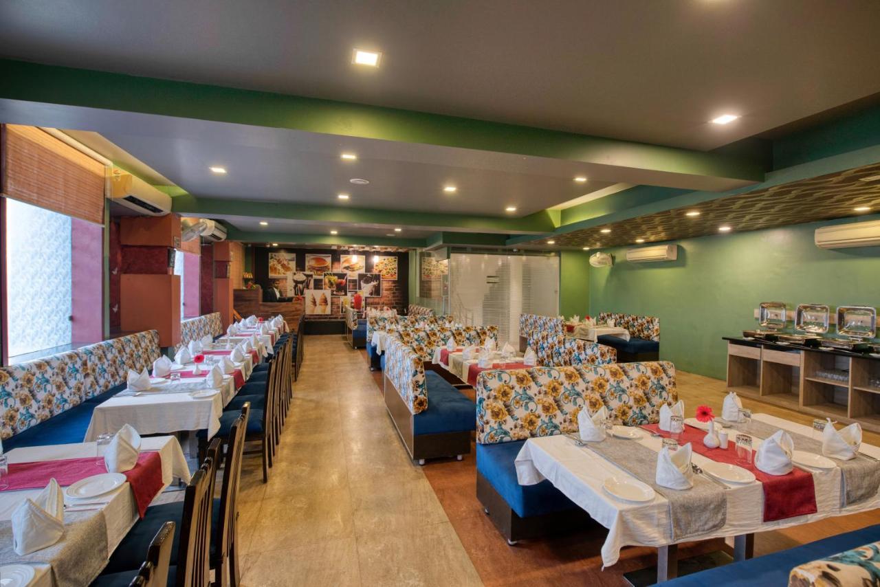 Om Clarks Inn Raebareli Kültér fotó
