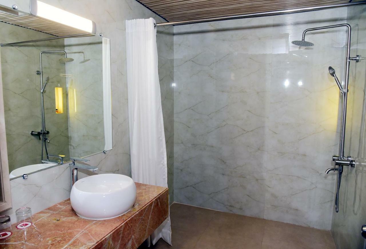 Om Clarks Inn Raebareli Kültér fotó